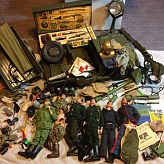 1960s G I JOE dolls and accessories LOT